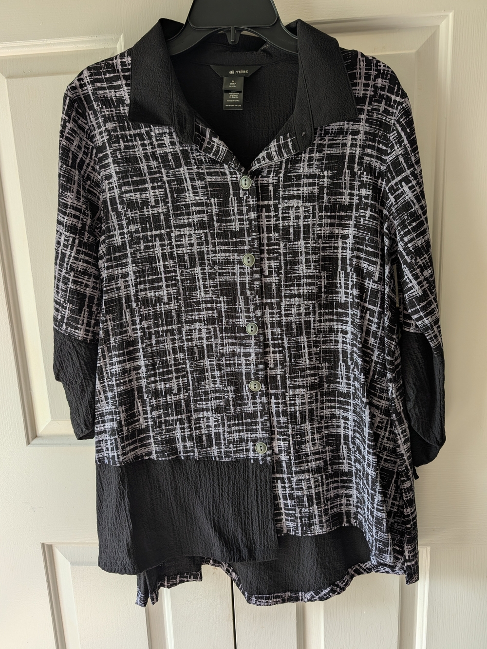 NWT Ali Miles Abstract Black White Tunic Top Artsy Boho Lagenlook Button Front M